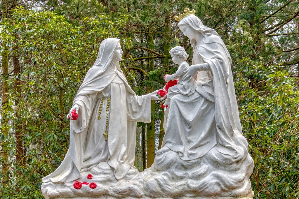 HDR kerkfotografie maria mary mariapark jesus bedevaart bedevaartplaats pilgrimage meersel meersel-dreef religie religion rooms katholiek lommel oostmalle